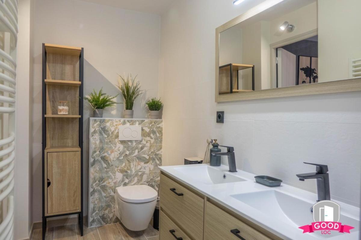 Ferienwohnung La Coquille D'Orleans Avec Sa Cour Exterior foto