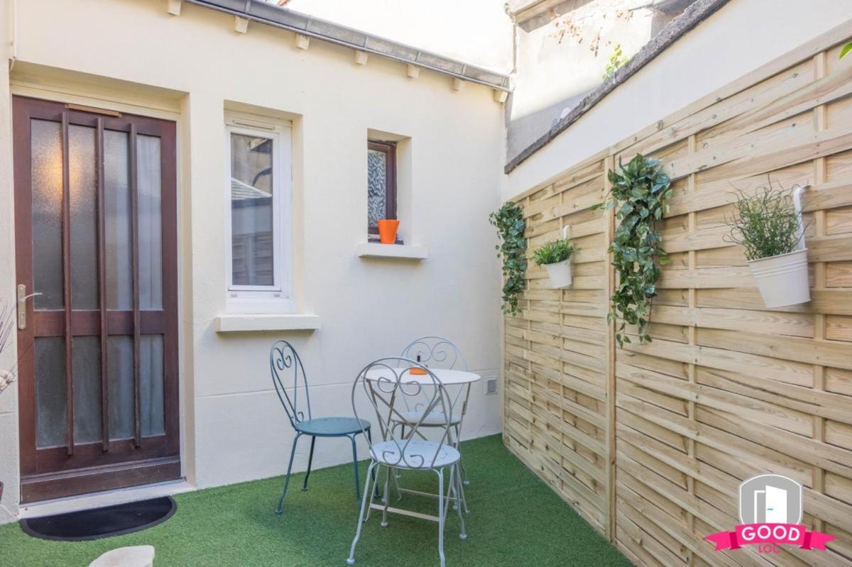 Ferienwohnung La Coquille D'Orleans Avec Sa Cour Exterior foto